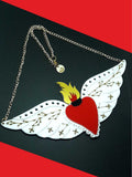 collar único Sagrado Corazón alado