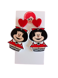 Pendientes Kokeshi Mafalda y corazones rojos