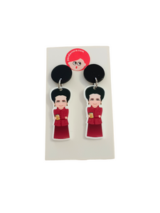 Pendientes Kokeshi Simone de Beauvoir