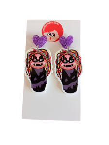 Pendientes Kokeshi Bruja Avería y corazones