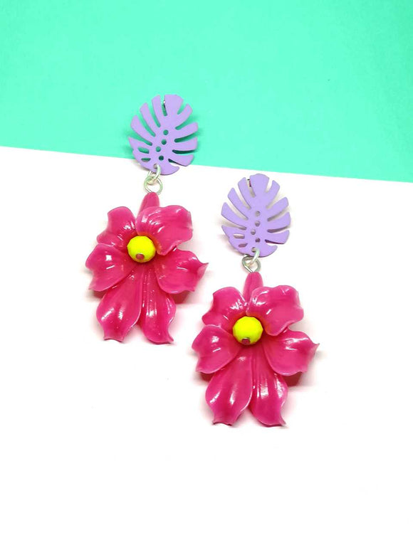 Vintage style flower earrings