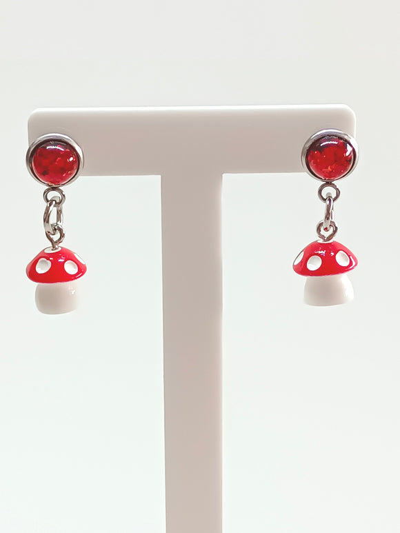 Mini mushroom earrings