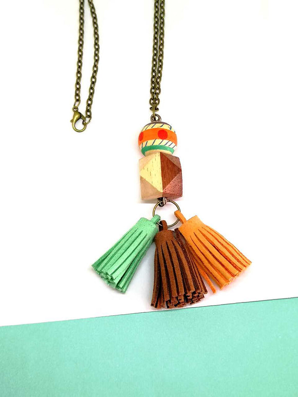 Wooden necklace and tassels