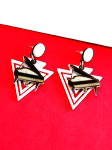 Piano and triangle earrings 
