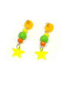 Star earrings and neon colors 